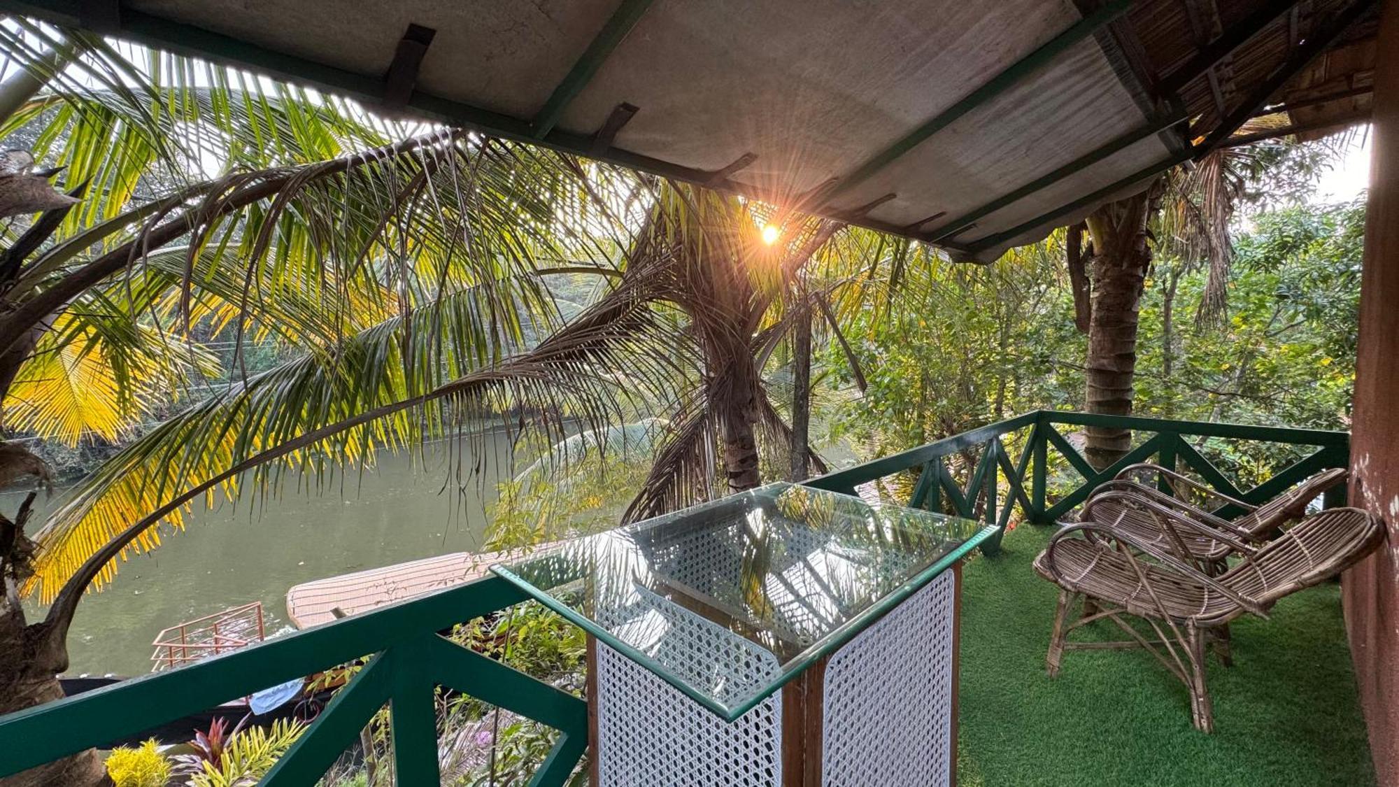 Garggi Kumarakom Village Homestay Экстерьер фото