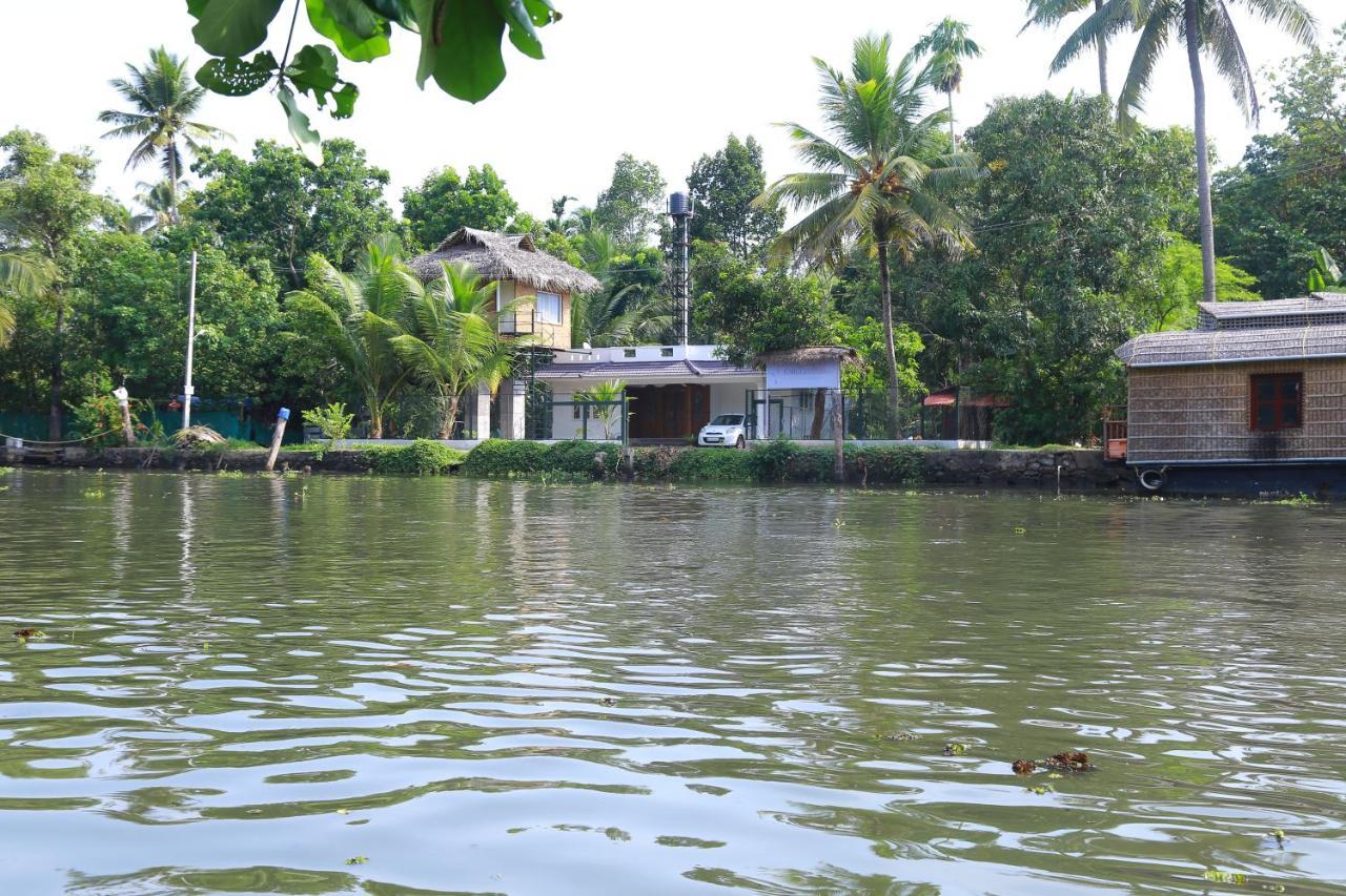 Garggi Kumarakom Village Homestay Экстерьер фото