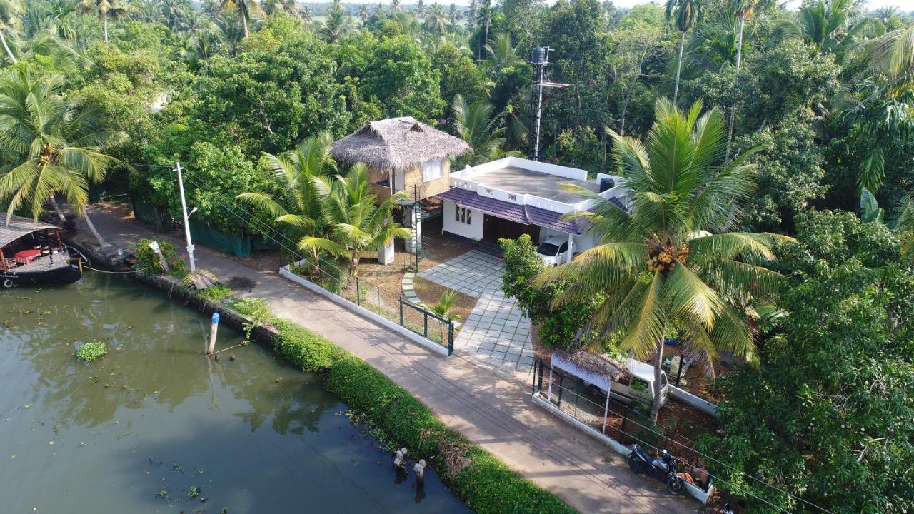Garggi Kumarakom Village Homestay Экстерьер фото